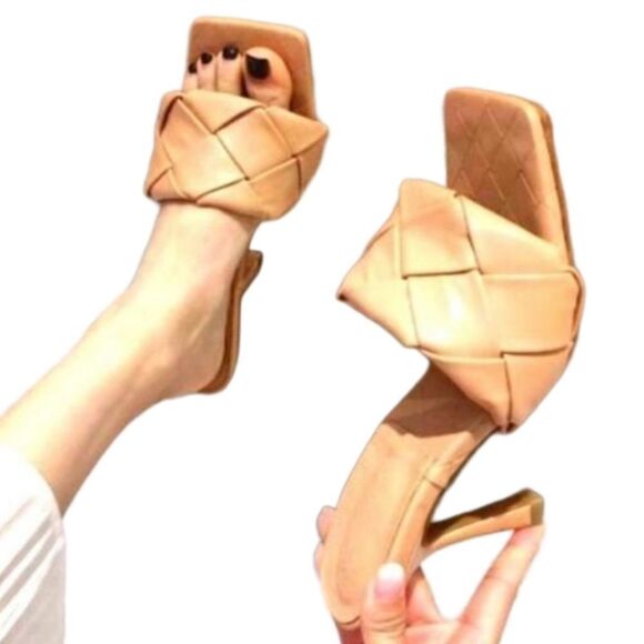 FAUX LEATHER BRAIDED HEELS SZ 7 - Picture 1 of 6